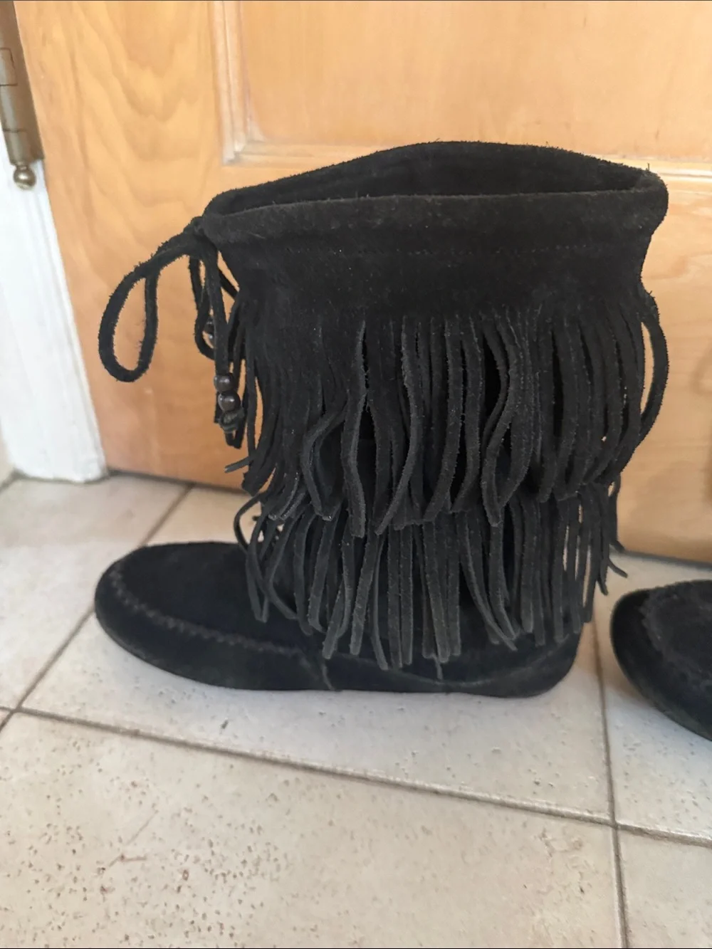 Minnetonka Black Suede Fringe Women's Boots Size 10 - Picture 7 of 12